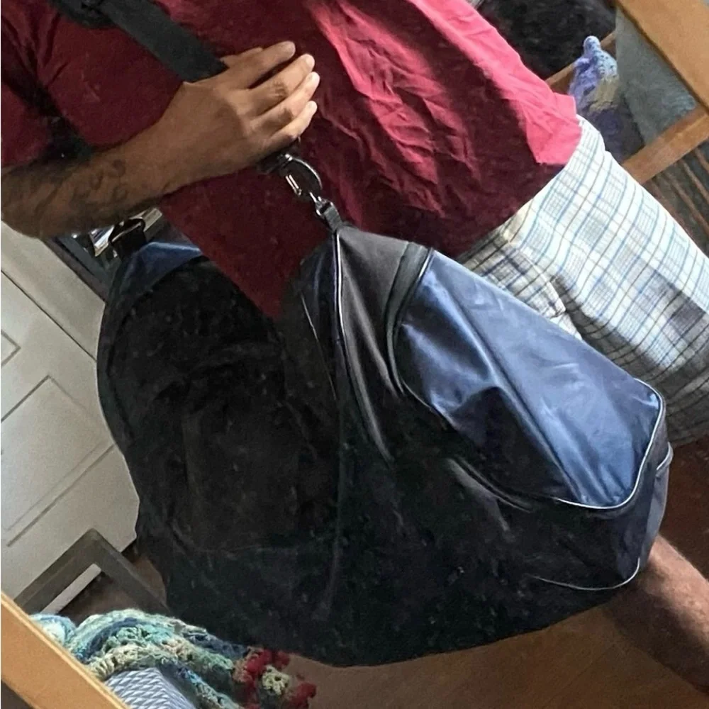 ADIDAS fresh pac duffel bag